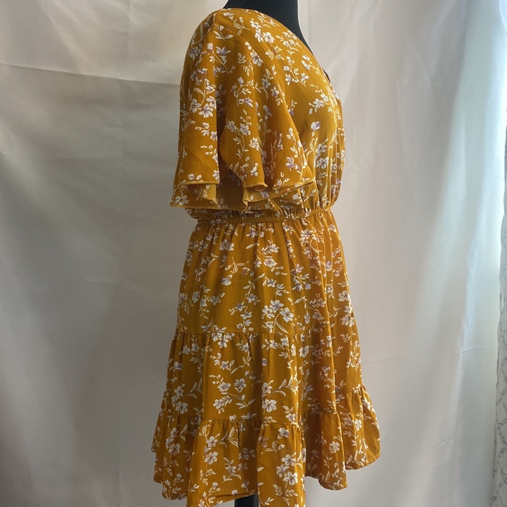 Mustard Yellow Floral spring dress flutter sleeves - Picture 4 of 6